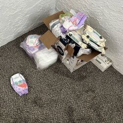 Diaper Mix Millie Moon Mix Sizes 2&5, And Diaper Wipes Some Used A lot Some Little