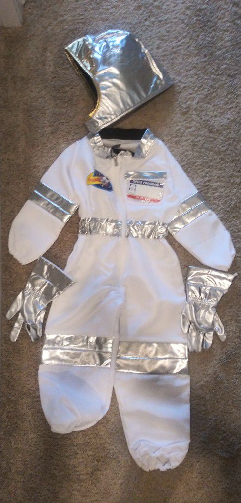 Kid's astronaut costume