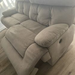 Sofas w Electric Recliner 