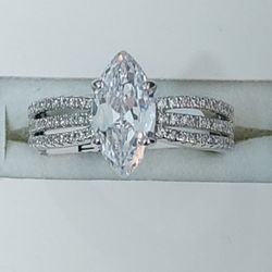 White Cubic Zirconia Marquis Engagement Ring Bella Luce  (NWT)
