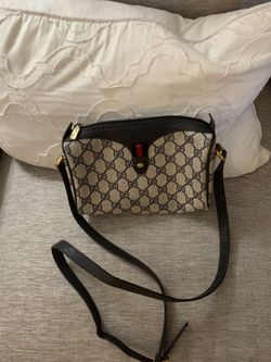 VINTAGE GUCCI CROSSBODY