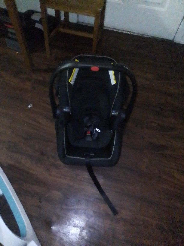 Graco Car Seat With Base