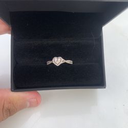 10K WHITE GOLD RING