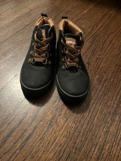 Boy shoes