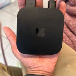 Apple TV 4K HDr10 And 4K - Perfect Condition With Remote