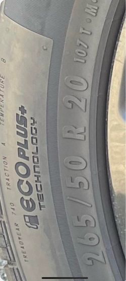 4 Nokian Hakkapeliitta snow tires