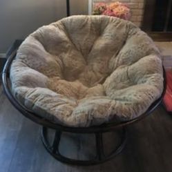 Genuine Pier One Imports Papasan Chair With Cushion