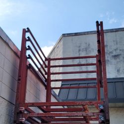 Portable pallet racking.