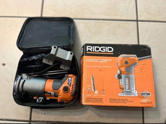 RIDGID 5.5 Amp Compact Fixed-Base Corded Router