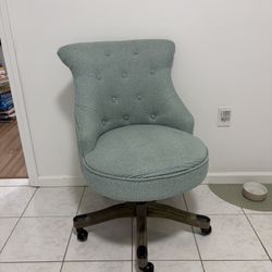 Beautiful Turquoise Office Chair