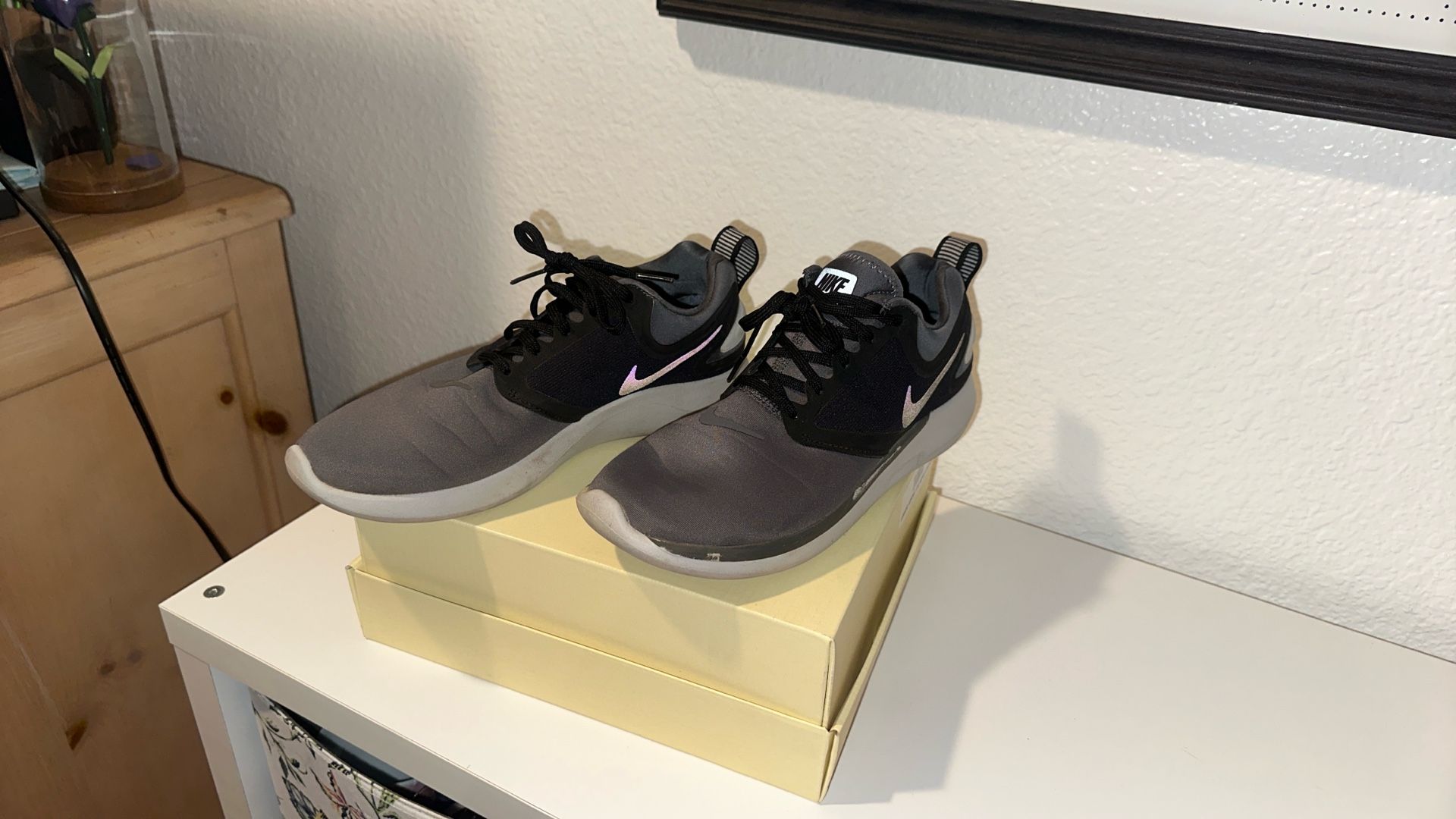 Nike LunarSolo Running Shoes 