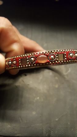 Women's bracelet