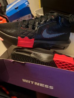 LeBron 9.5 men witness shoes