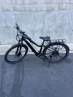 Aventon Level E Bike…. In great condition. Barely used. Battery and charger included. $850 Price is Firm!!!!