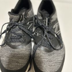 Boy Nike Sneakers Size 6 Great Condition 