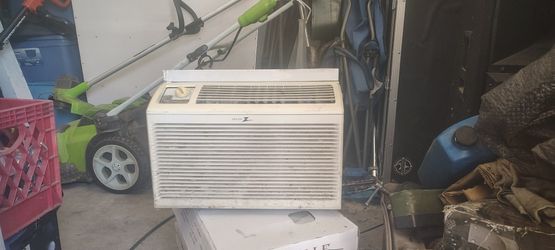 For Sale: Used Zenith 5000 BTU Window Air Conditioner – Model ZW5000