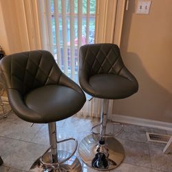 2 Bar Chairs