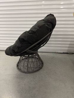 Papasan Swivel Chair
