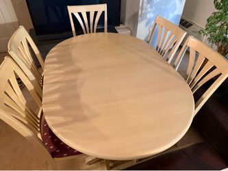 Dining Table with 5 Matching Chairs