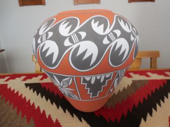Jemez pueblo extra large hand made pottery 12" Mary Small