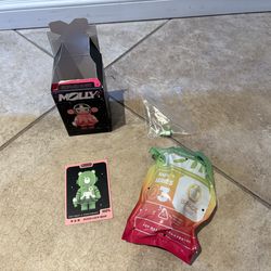 Confirmed Good luck bear Mega space molly 100% Series 3.