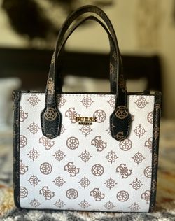 Guess Purse 