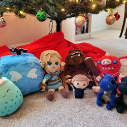 8 Stuffies Lot For Sale! 