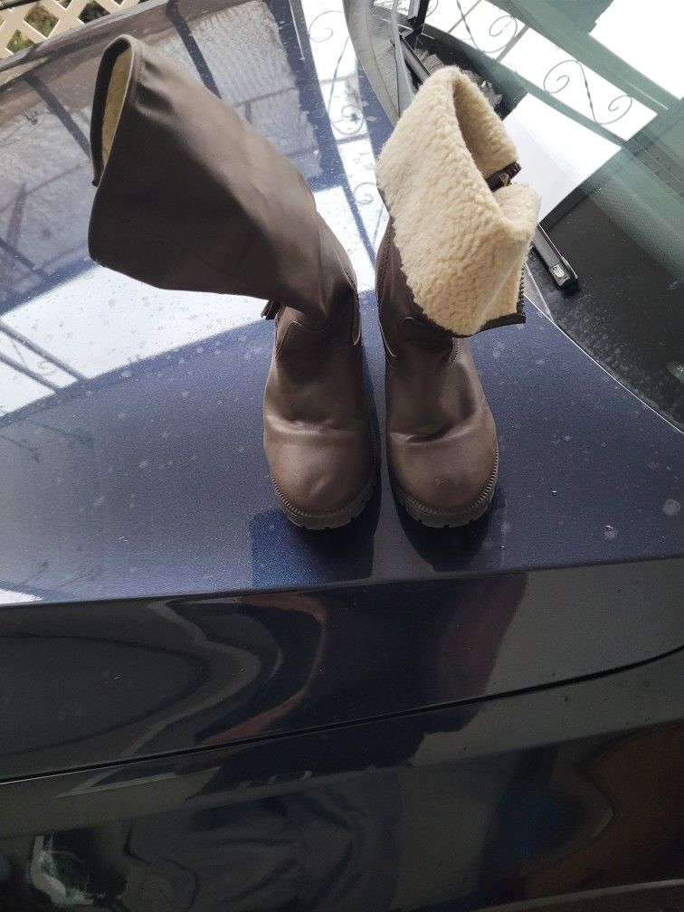 Ladies Boots Size 7