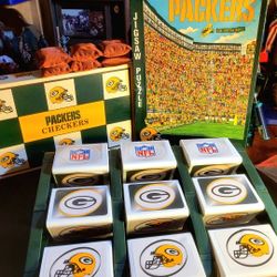 NFL, GREEN BAY PACKERS, GAME NIGHT LOT: 3XS, (1997) CHECKERS, JIGSAW PUZZEL COMPLETE & (TIC TAC TOE) GAME, FIRM.