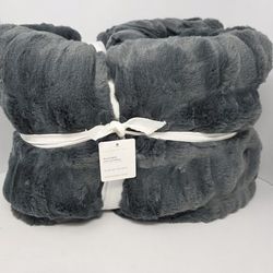 Potterybarn Ruched Faux Fur Throw