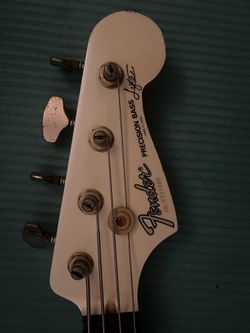 Fender P Bass Lyte - MIJ