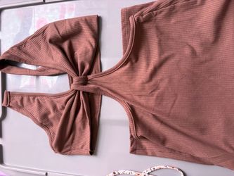 Brown dress