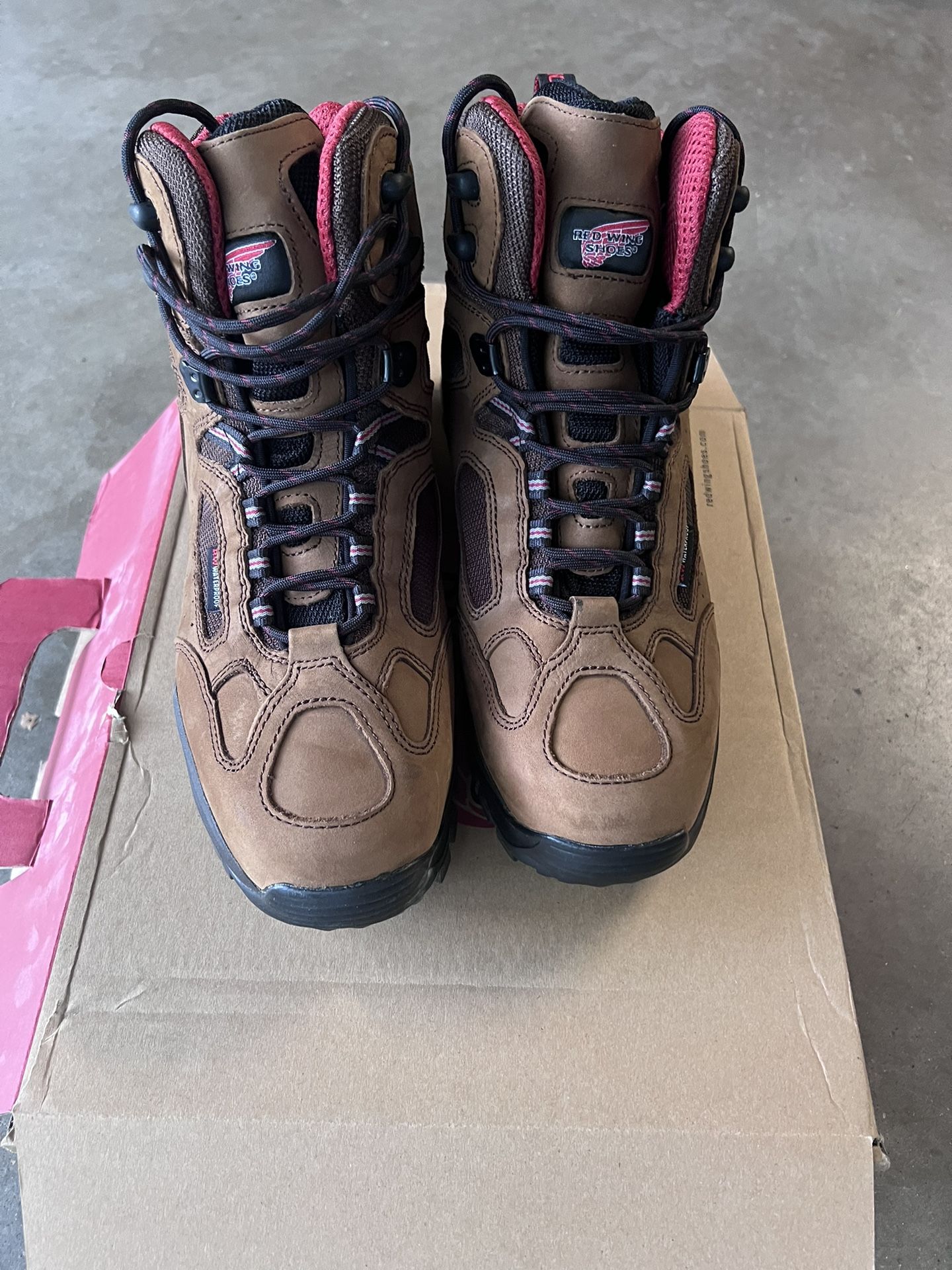 BRAND NEW MEN'S 6-INCH WATERPROOF SAFETY TOE HIKER BOOT SIZE 10