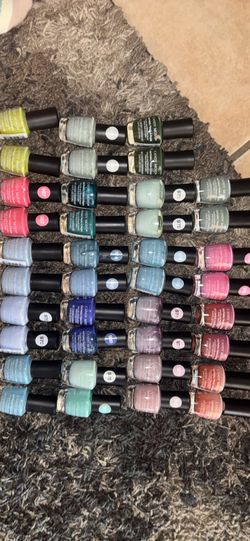 30 Polishes