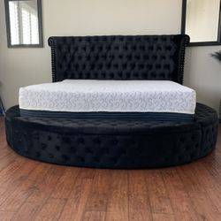 $1199 Brand New King Bed Frame With Mattress (Read Description Below)