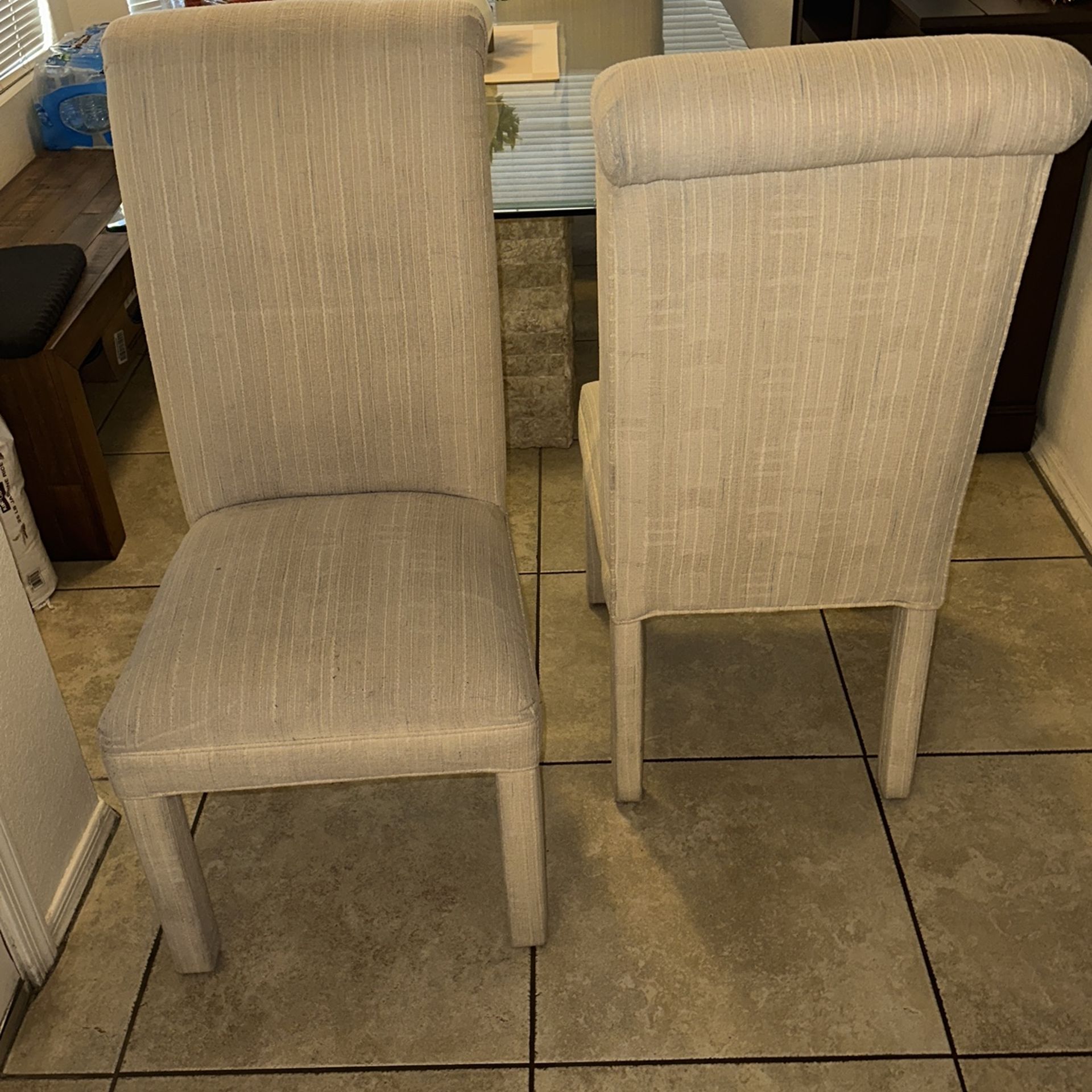 Set Of 4 Luxury Dining Room Chairs