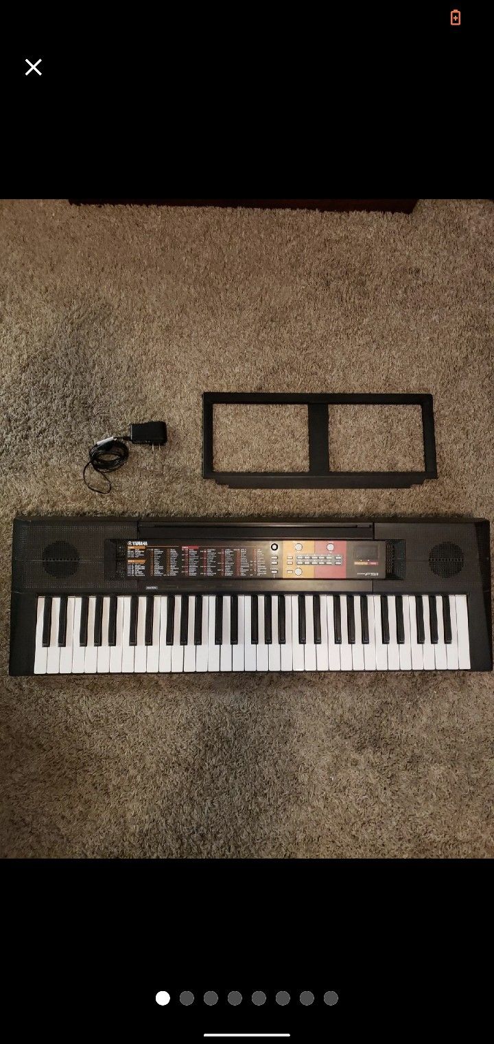 Yamaha 61-key Portable Electric Keyboard