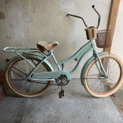 Huffy Nel Lusso Girls bike 