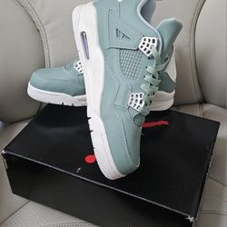 Jordan 4 Retro 