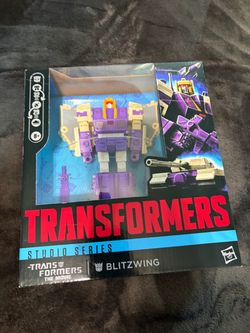 Transformers Studio Series Blitzwing Figure