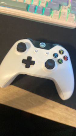 Xbox controllers read description