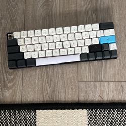 It’s A Mechanical Keyboard Has Brown Switches. W Doesn’t Work Missing One Keycap The Escape In Good Condition.