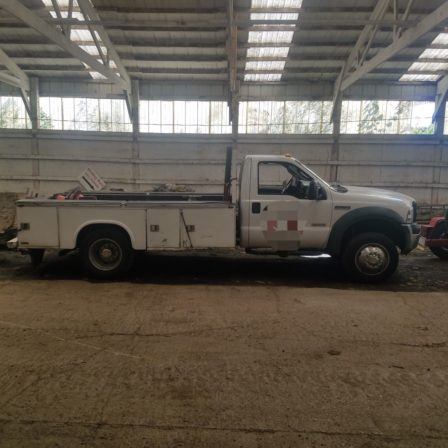 2006 f450 diesel 6.0 runs good with fifth wheel