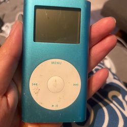 Apple iPod 6GB – For Parts or Repair