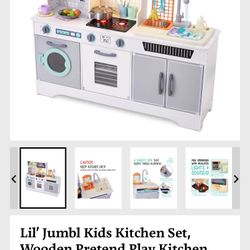 Brand NEW Play Kitchen