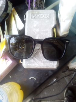 Like new ray bans