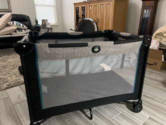Pack and play w/3 inch mattress