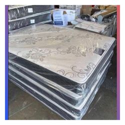 Queen Size Mattress / Colchon