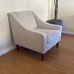 Accent Chair 