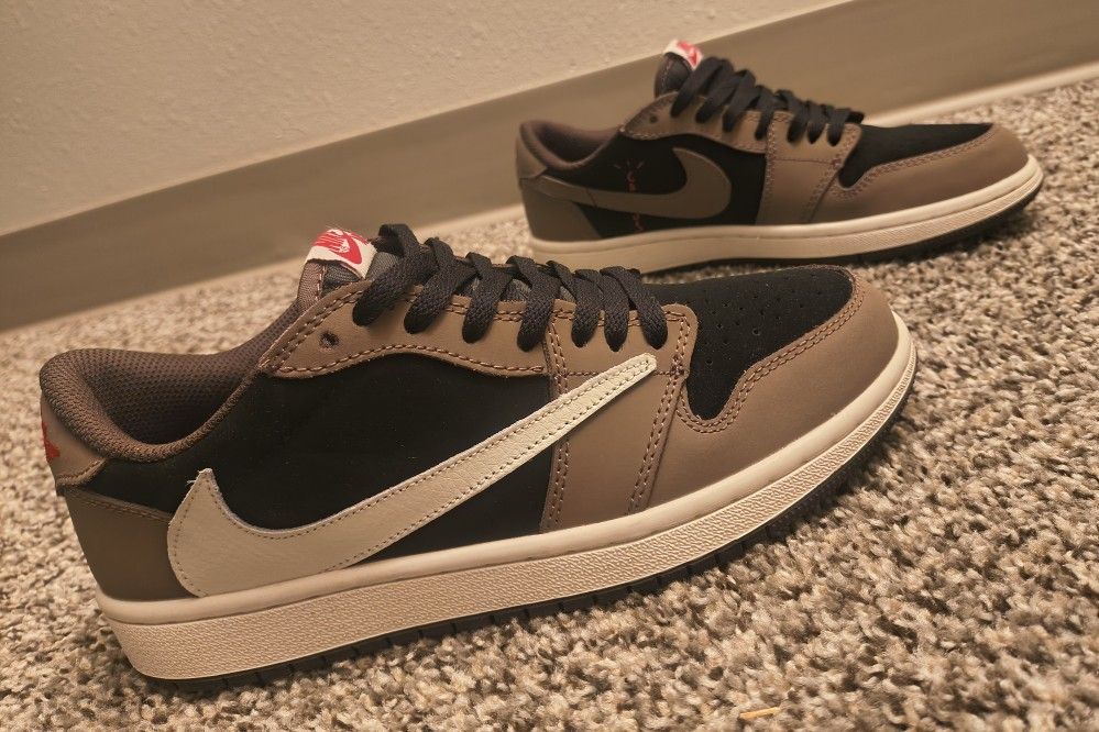 2019 Travis Scott x Air Jordan 1 Low 'Mocha' - size 8